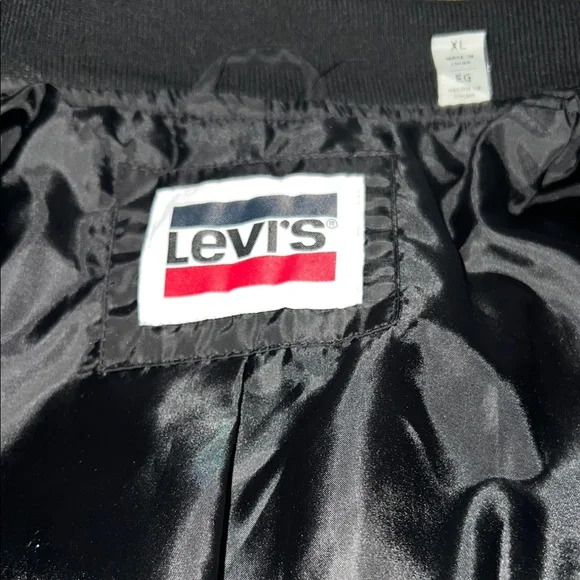 Women's Levi's Diamond Quilted Black Bomber Jacket, Size: X-Large - Picture 13 of 13
